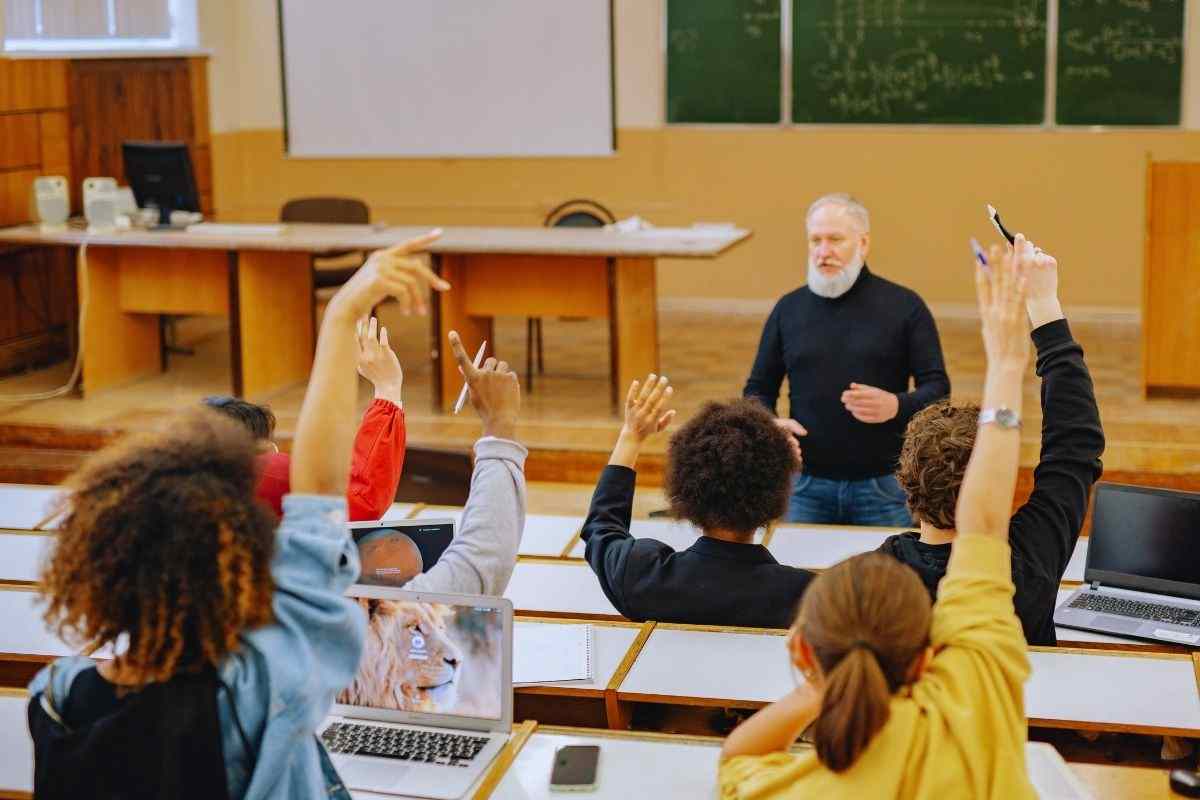 lo stipendio dei professori universitari